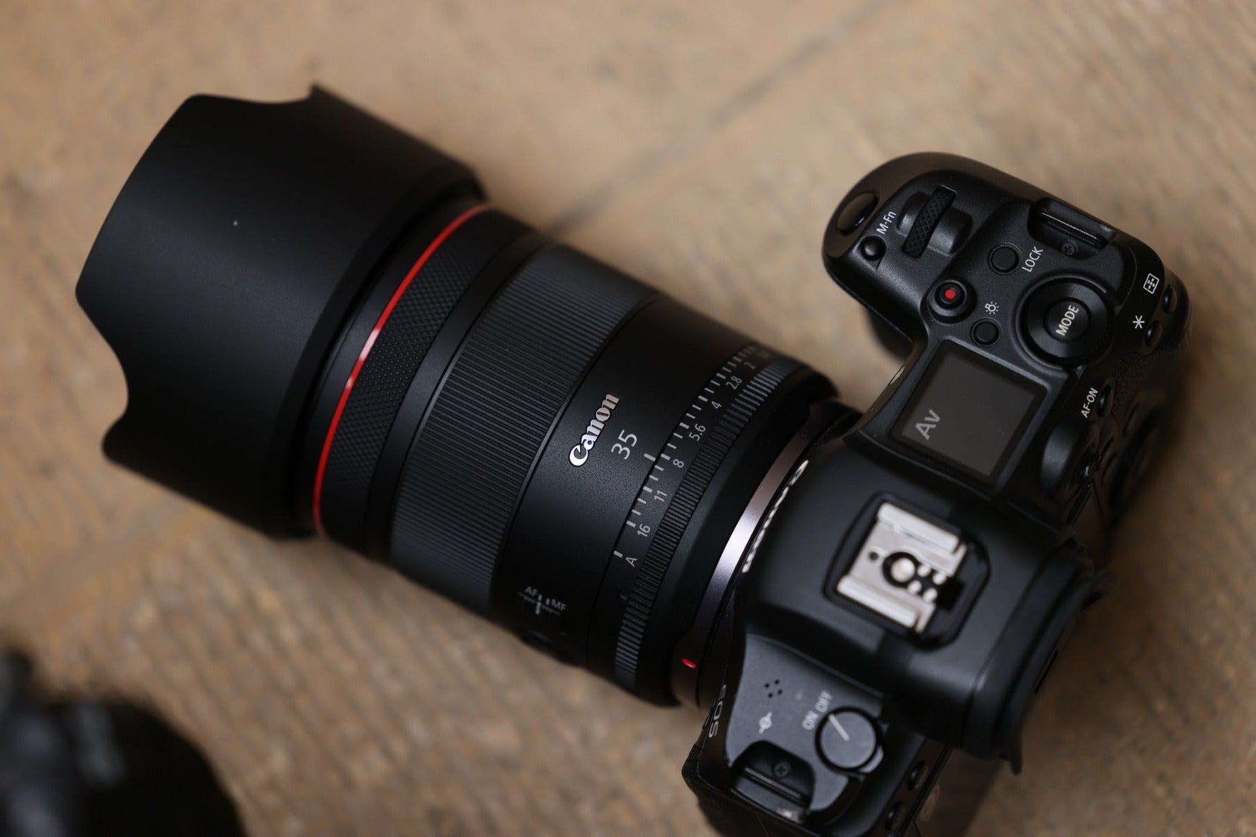 Canon RF 35mm f/14L VCM Lens