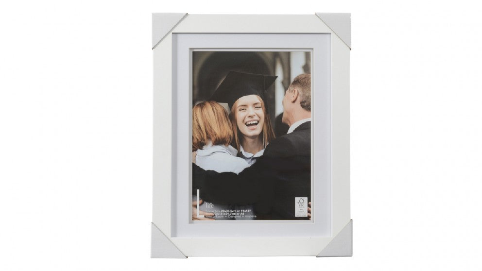 FSC Mix Life 11x14 White with A4 Opening UR1