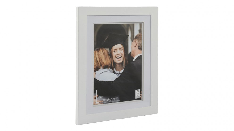 FSC Mix Life 11x14 White with A4 Opening UR1