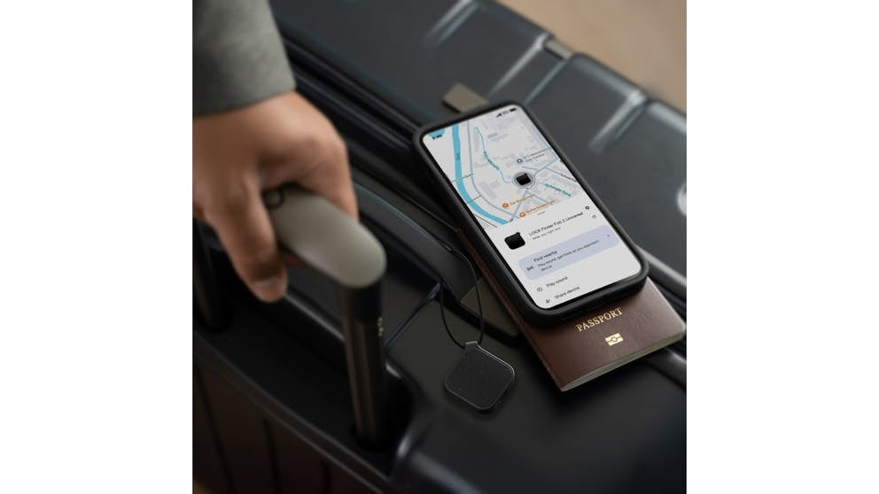 Open Box Journey Loc8 Finder Fob - Apple/Google Bluetooth Tracker (Black)