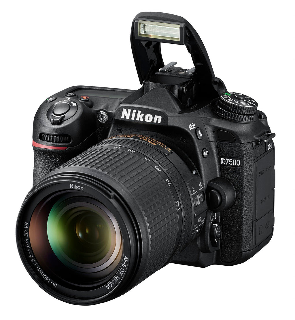 Nikon D7500 w/ 18-140mm VR