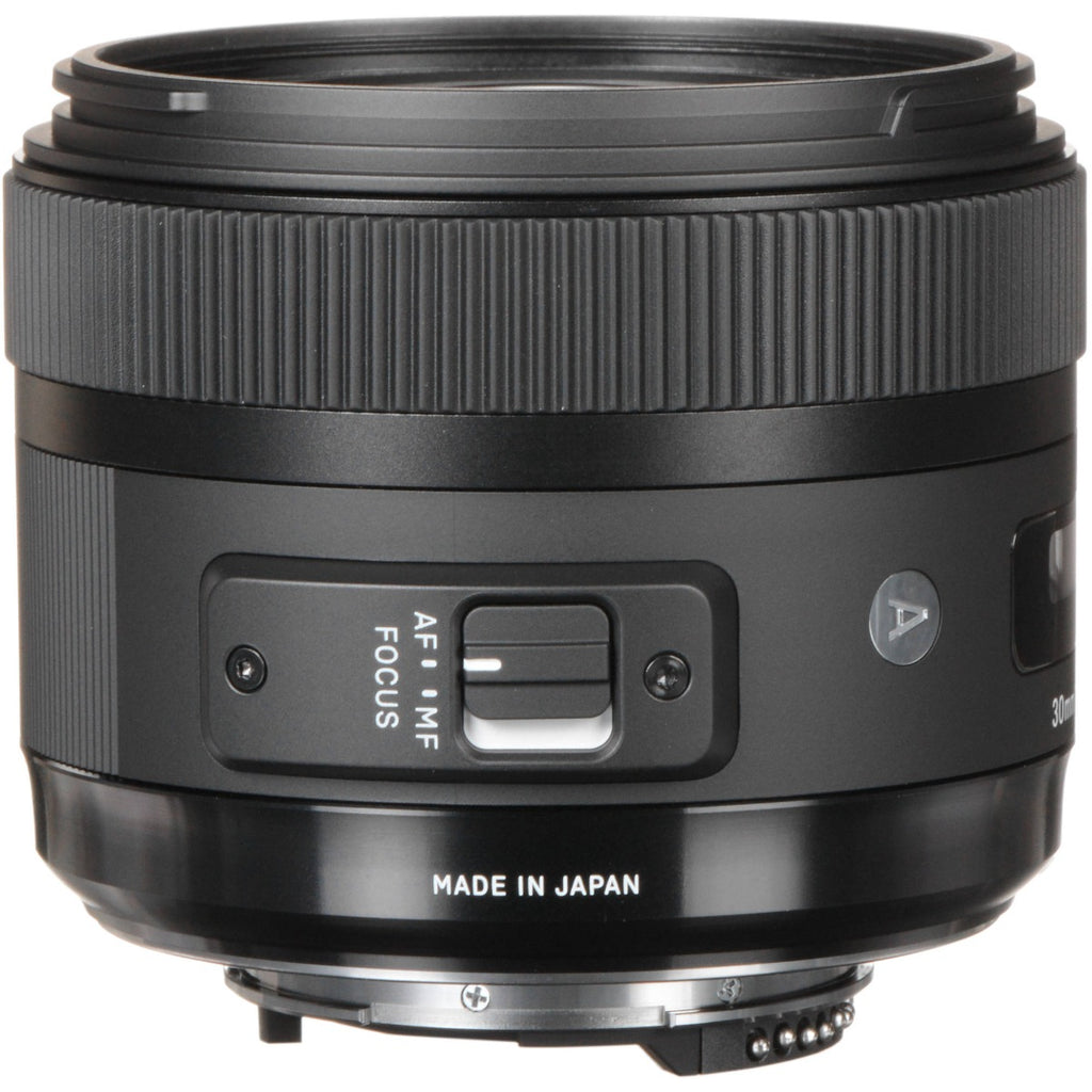 Sigma 30mm f/1.4 DC HSM Art lens for Nikon