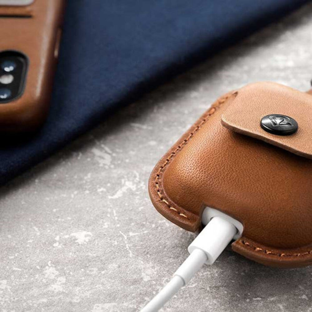Twelve South AirSnap for AirPods (Cognac)