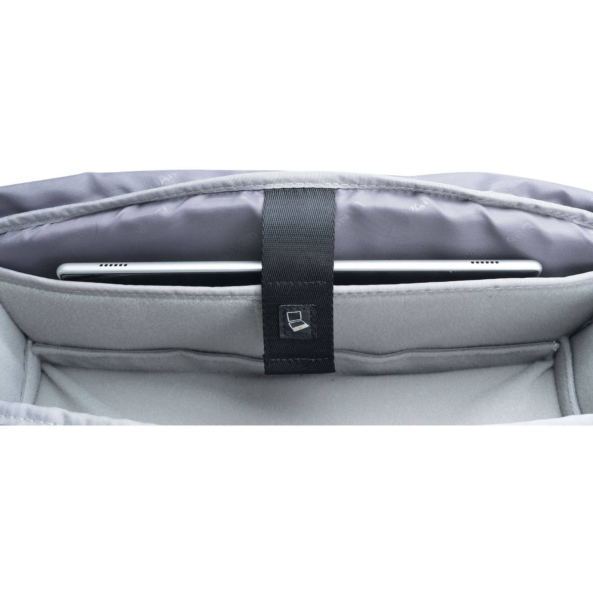 Vanguard VEO Flex 35M Shoulder Bag - Black 