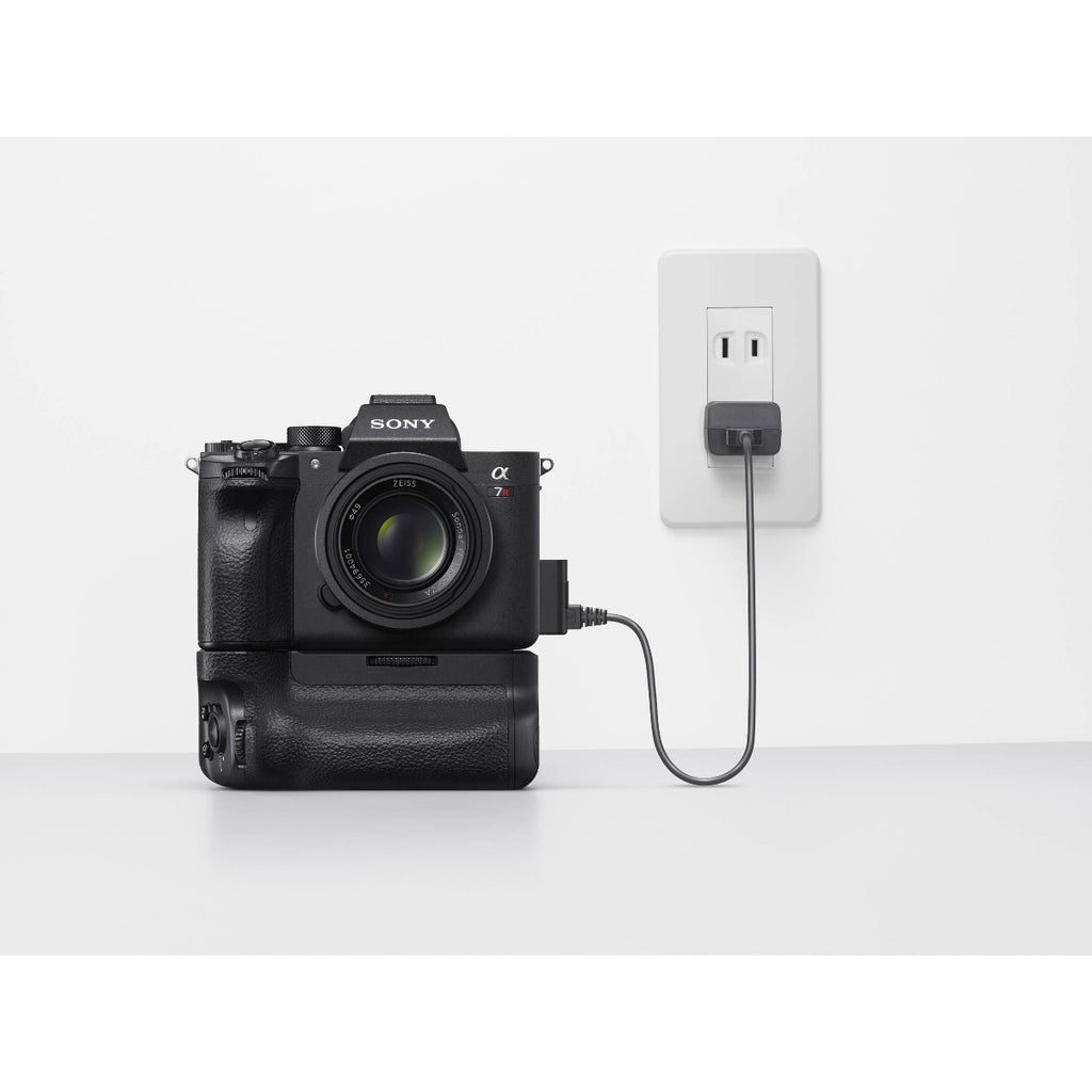 With the Sony VGC4EM Battery Grip Suits A7R IV you can charge batteries in camera