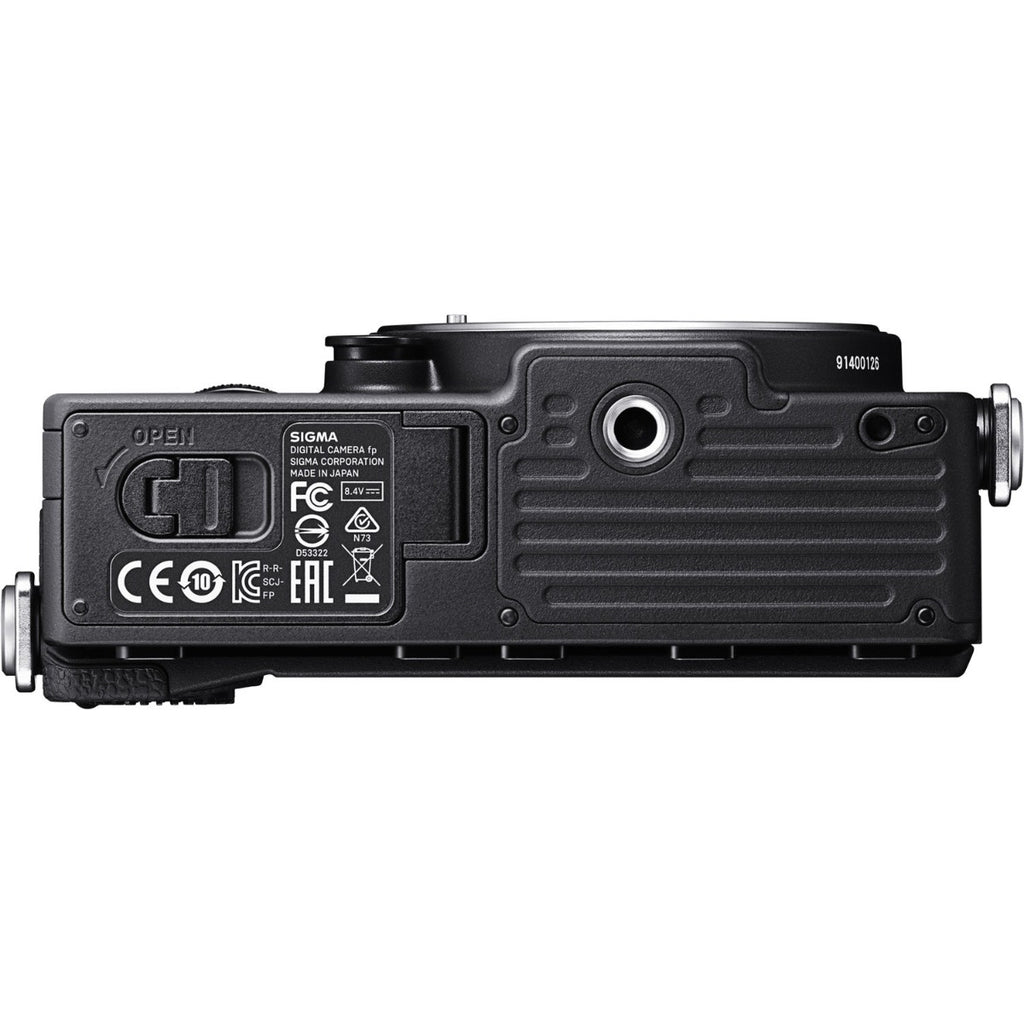 Sigma FP Digital Camera with AF 45mm f/2.8 DG DN Lens Kit
