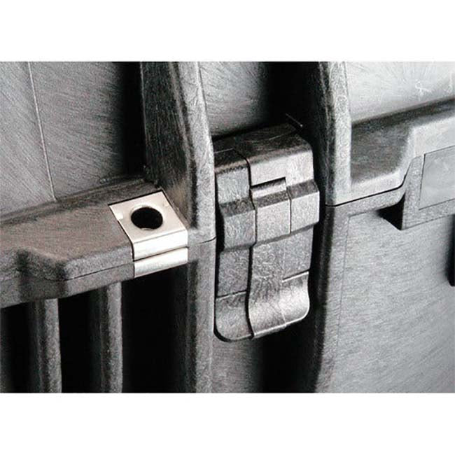 Pelican 1550 Case - Black with TrekPak Dividers