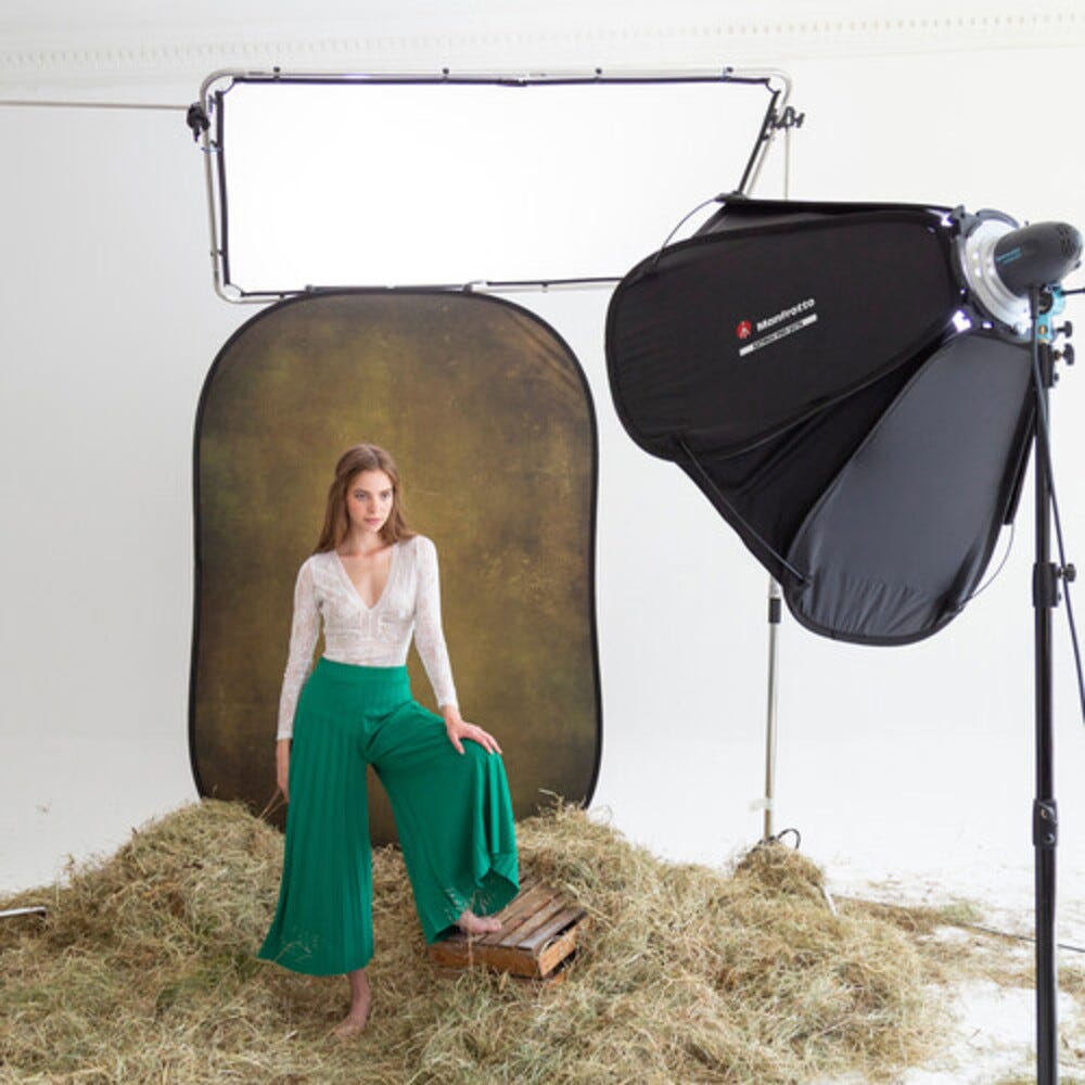 Manfrotto Vintage Collapsible Background Tobacco/Olive - 1.5x2.1m