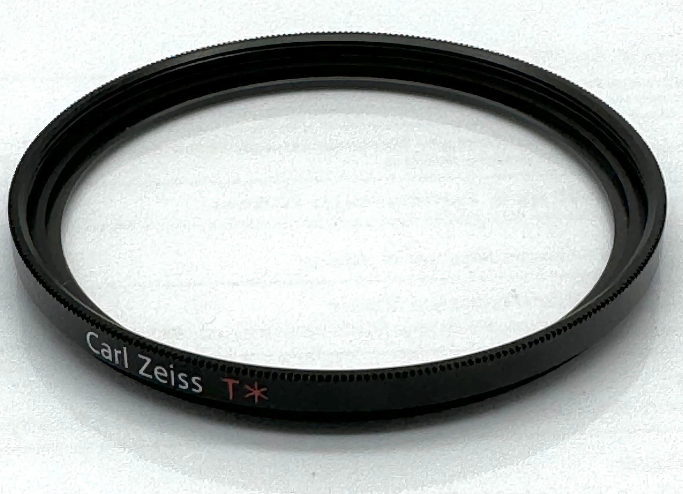 Used CARL ZEISS - T* 67mm UV Filter