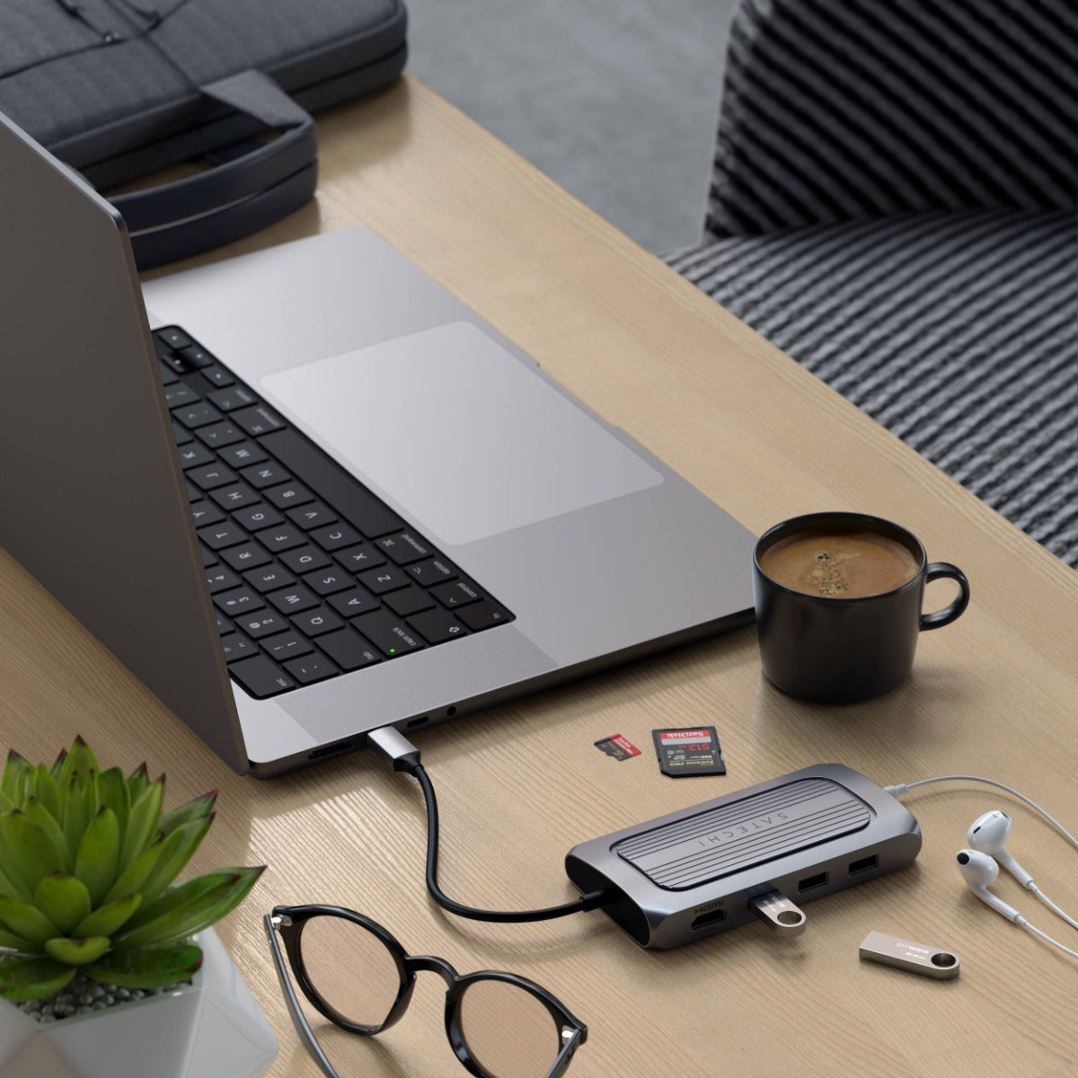 Satechi USB4 Multiport Adapter with 8K HDMI - Space Grey 