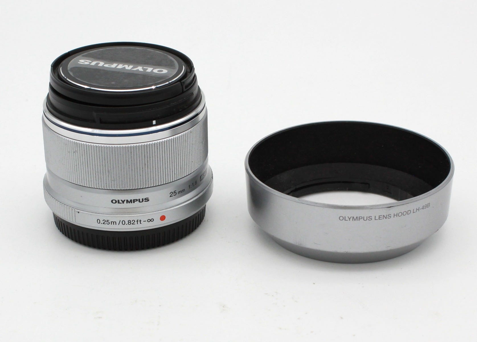 Used Olympus M-ZUIKO 25mm F1.8 Silver SN: 346059377