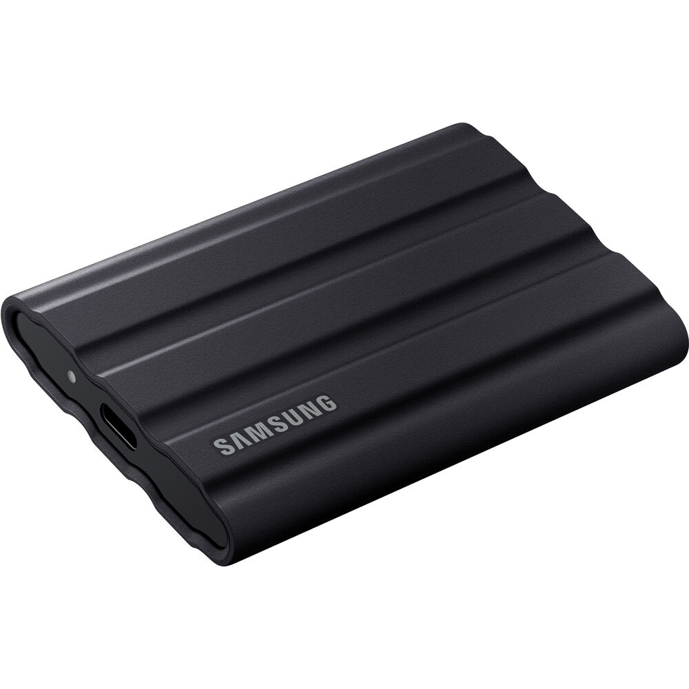 Portable SSD T7 Shield USB 3.2 2TB (Black)
