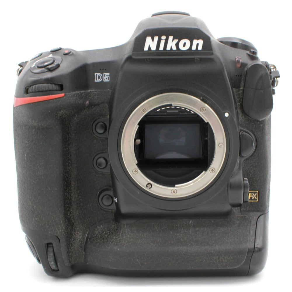 Used Nikon D5 Body Only Dual CF Slots Version S/N 7500241