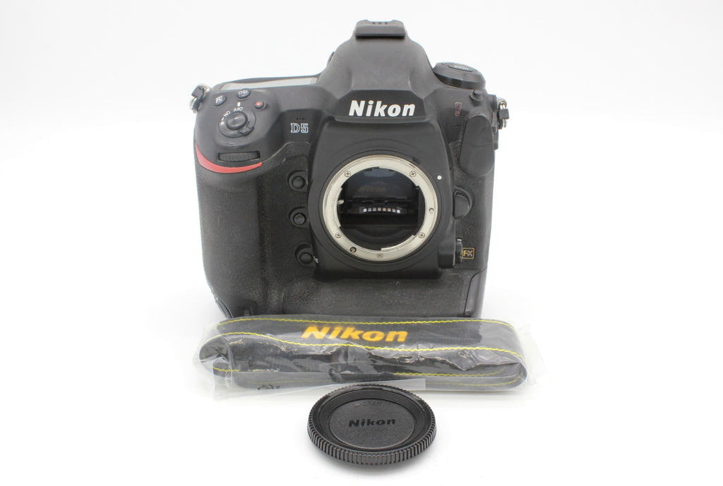 Used Nikon D5 Body Only Dual CF Slots Version S/N 7500241