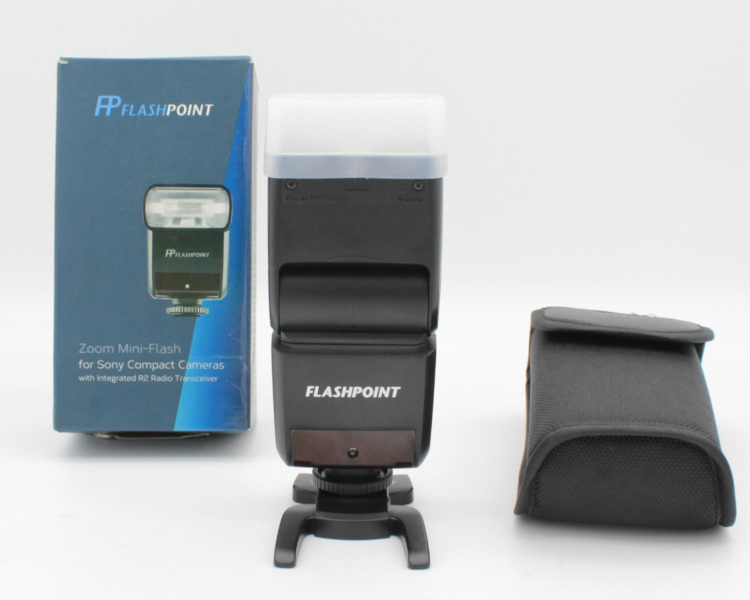 Used Flashpoint Zoom Mini Flash for Sony with integrated R2 Radio Transceiver
