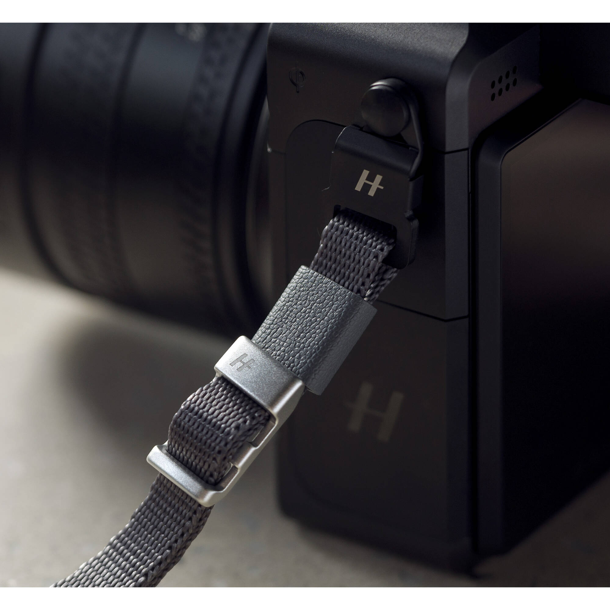 Hasselblad Vandra X2D & 907 Camera Strap