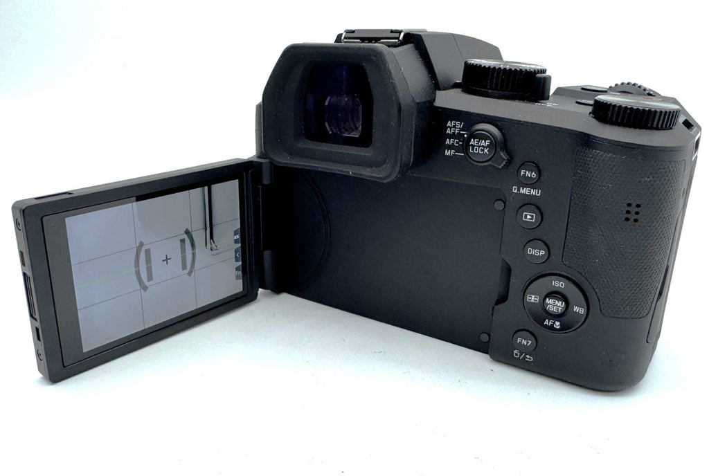 Used Leica V-Lux 5 Digital Camera S/N - 5523669