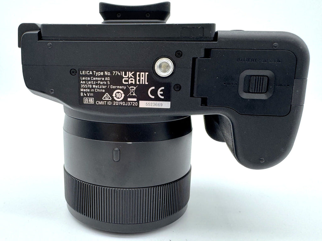Used Leica V-Lux 5 Digital Camera S/N - 5523669