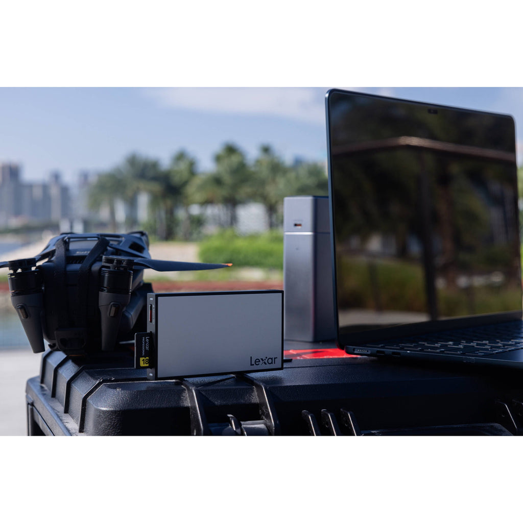  support Dual slot SD UHS-II