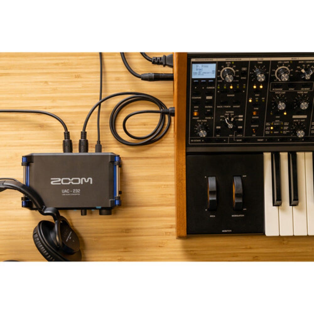 Zoom UAC-232 Audio Interface with 32 Bit Float