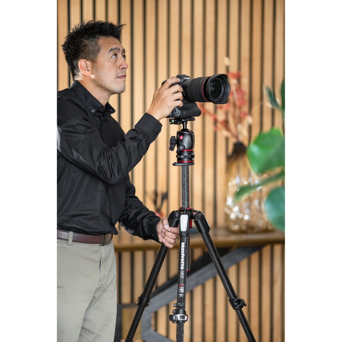 Open Box Manfrotto MT055CXPRO4 Carbon Fiber Tripod with MHXPRO-BHQ2 XPROBallHead Kit
