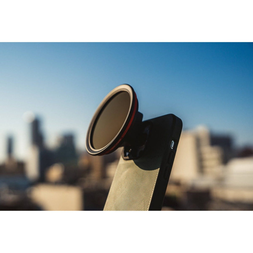 Moment T-Series 1.33x Anamorphic Lens (Gold Flare)