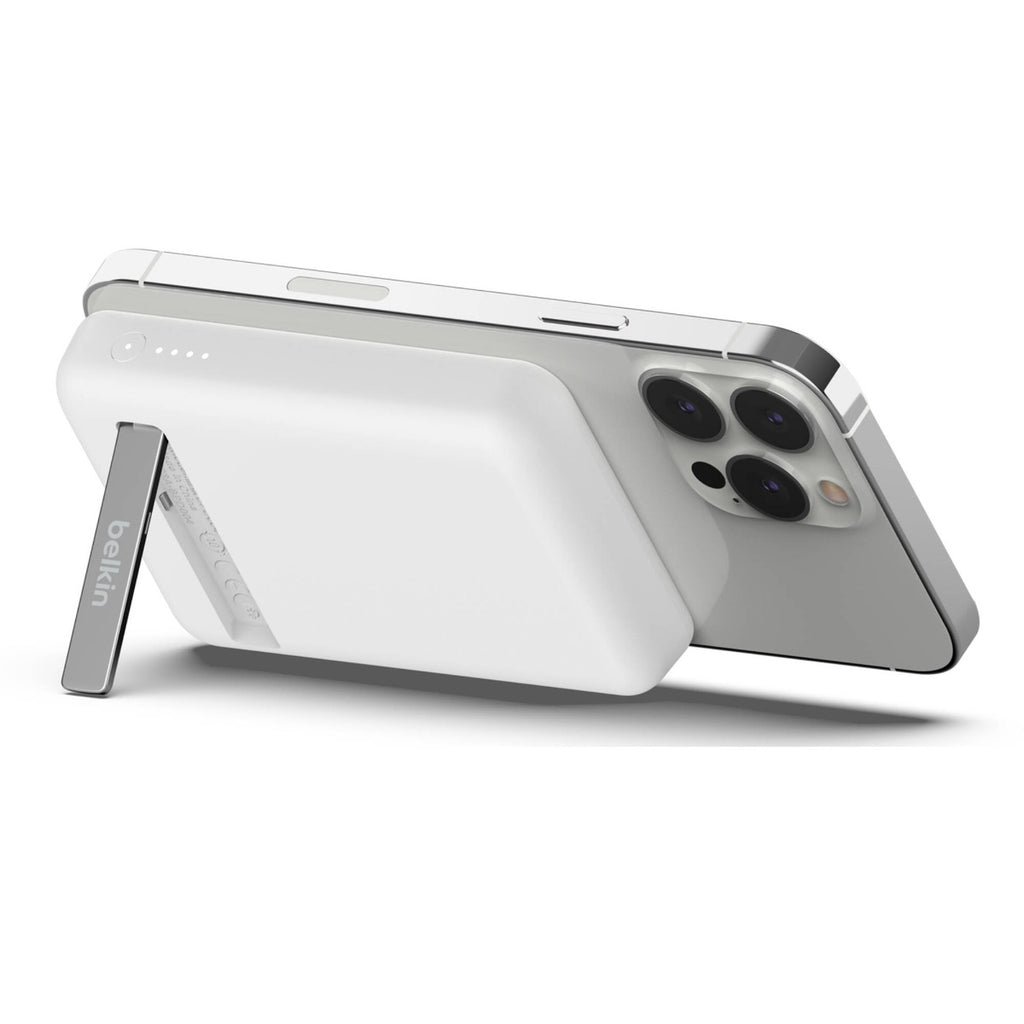 Belkin BoostCharge 5K Magnetic Wireless Power Bank with Stand (White)