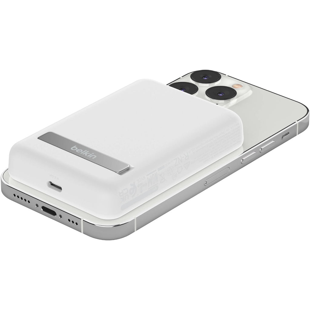 Belkin BoostCharge 5K Magnetic Wireless Power Bank with Stand (White)