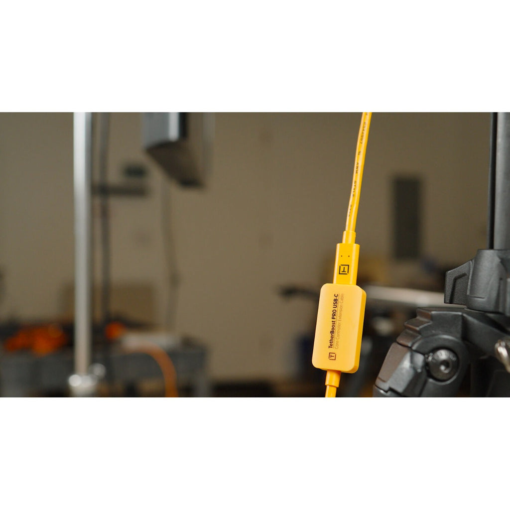 Tether Tools TetherPro Right Angle USB-C To USB-C 50cm Hi-Vis Orange.