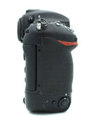 Used Nikon D5 DSLR with XQD Dual Card Slots (Body Only S/N 7400239