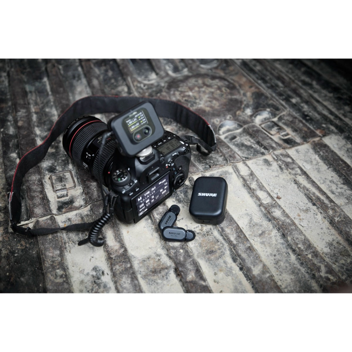 Shure MoveMic Two Receiver Kit - Two-Channel Wireless Lavalier Microphone System