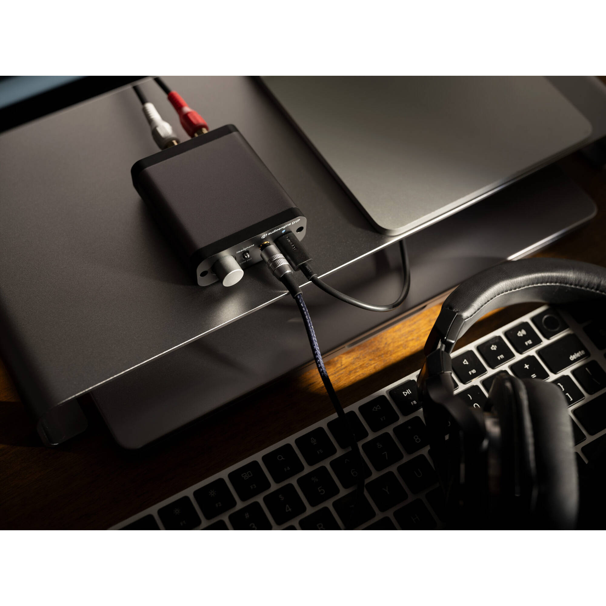 Audioengine D1P DAC/Headphone amp (Grey)