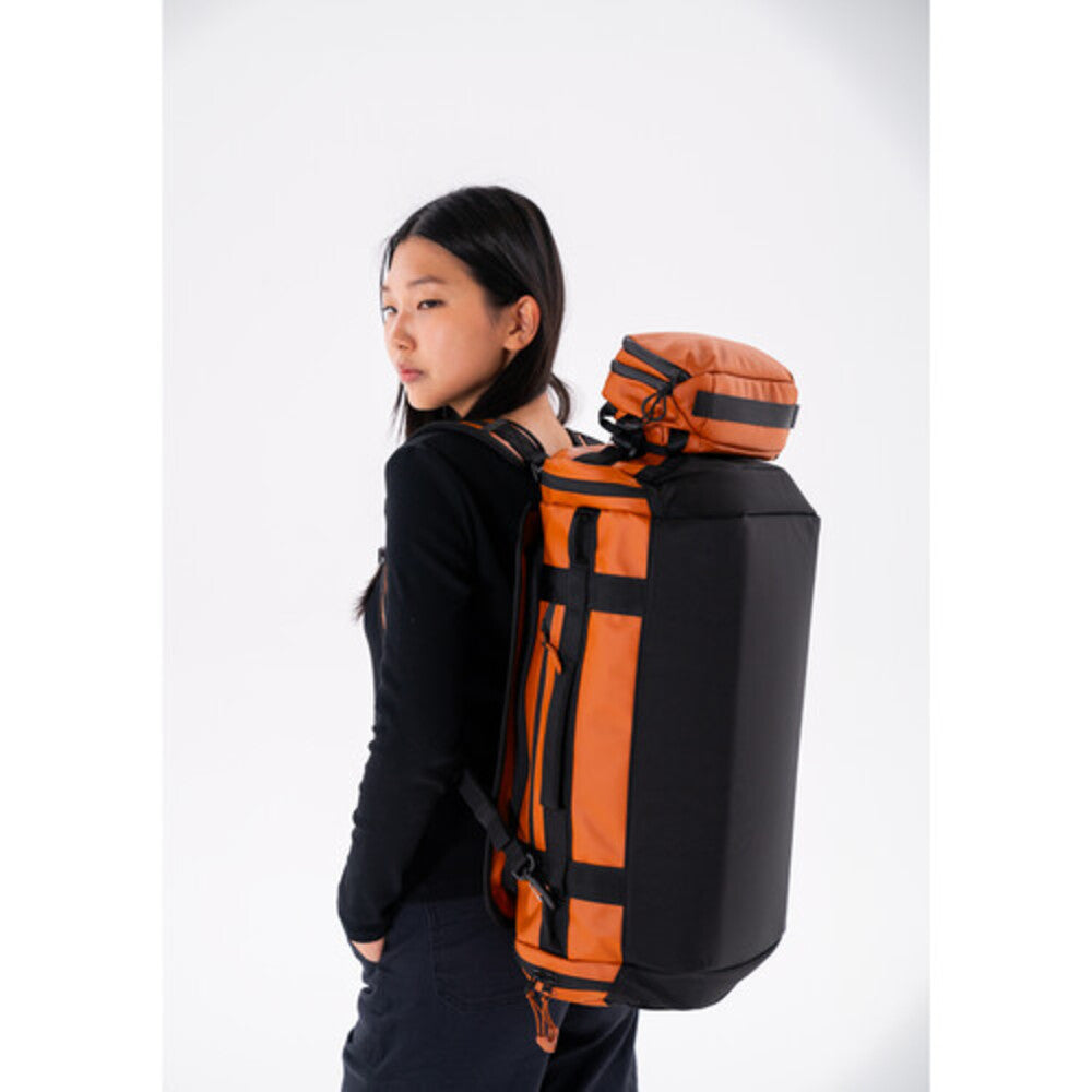Wandrd CARRYALL Duffel 40L - Sedona Orange