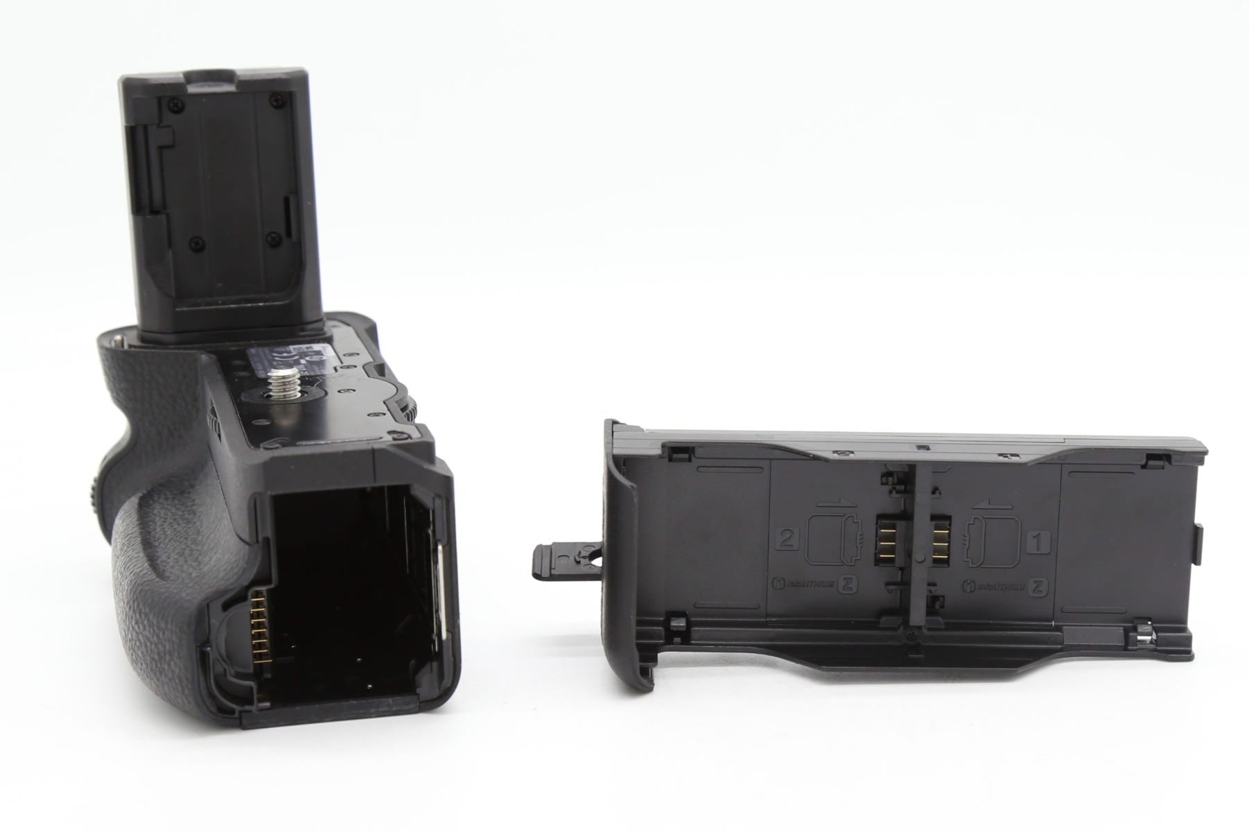 Used Sony VG-C3EM Battery Grip For A7 III, A7R III and Alpha A9 Body SN: 1601962