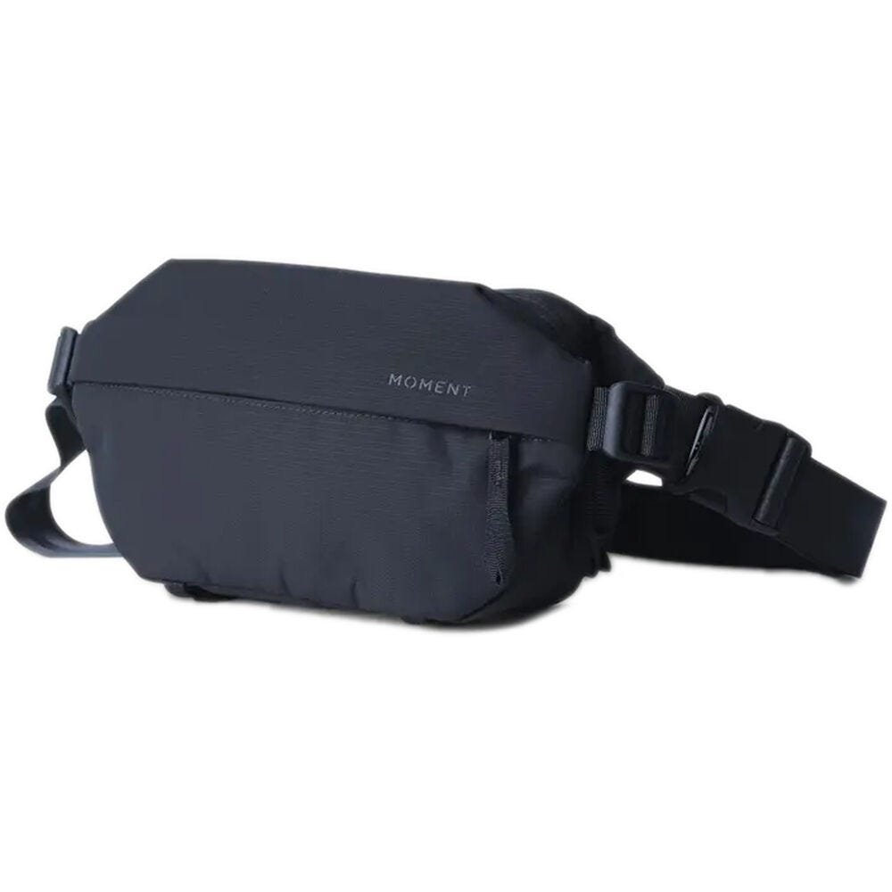 Moment Everything Sling 2L (Navy)