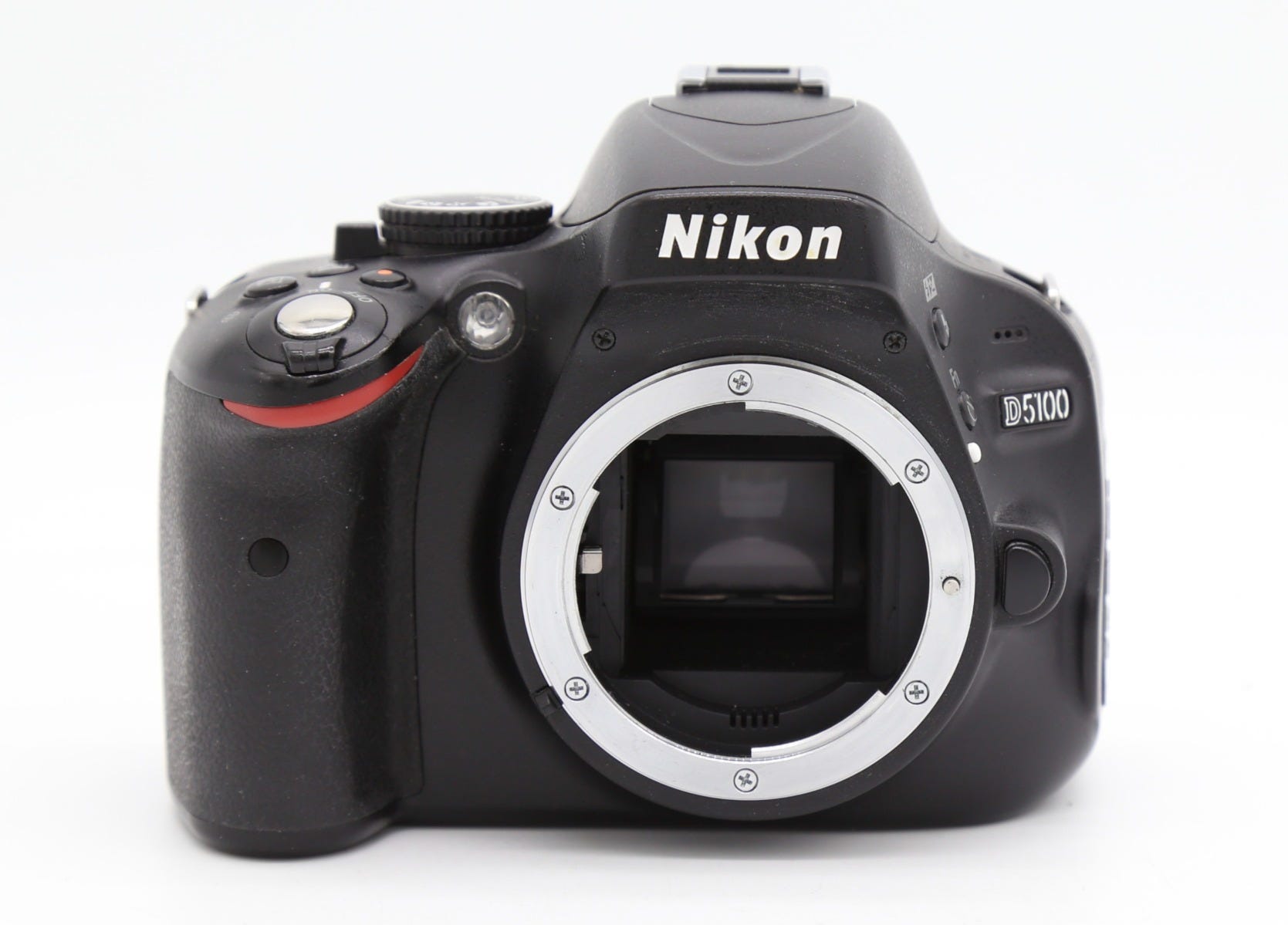 Used Nikon D5100 Body Only S/N: 8060106