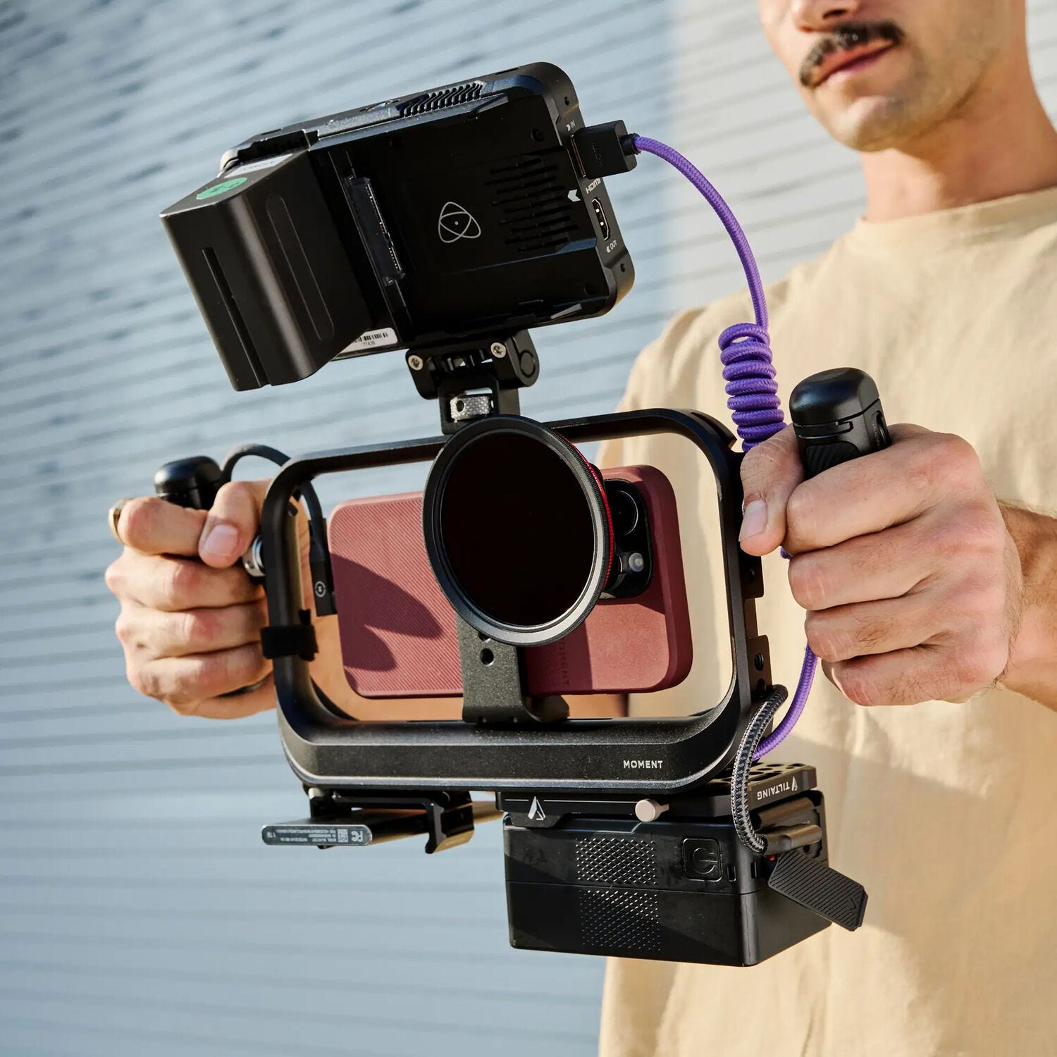 Moment Supercage - Mobile Cage with Integrated USB-C Hub