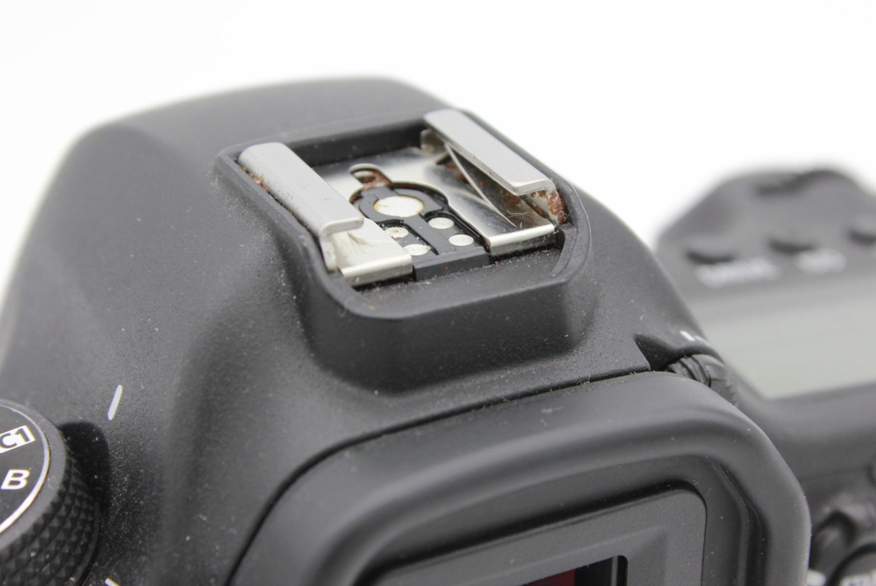 Used Canon EOS 6D Body with EF 24-105mm Zoom Kit S/N 235020000862