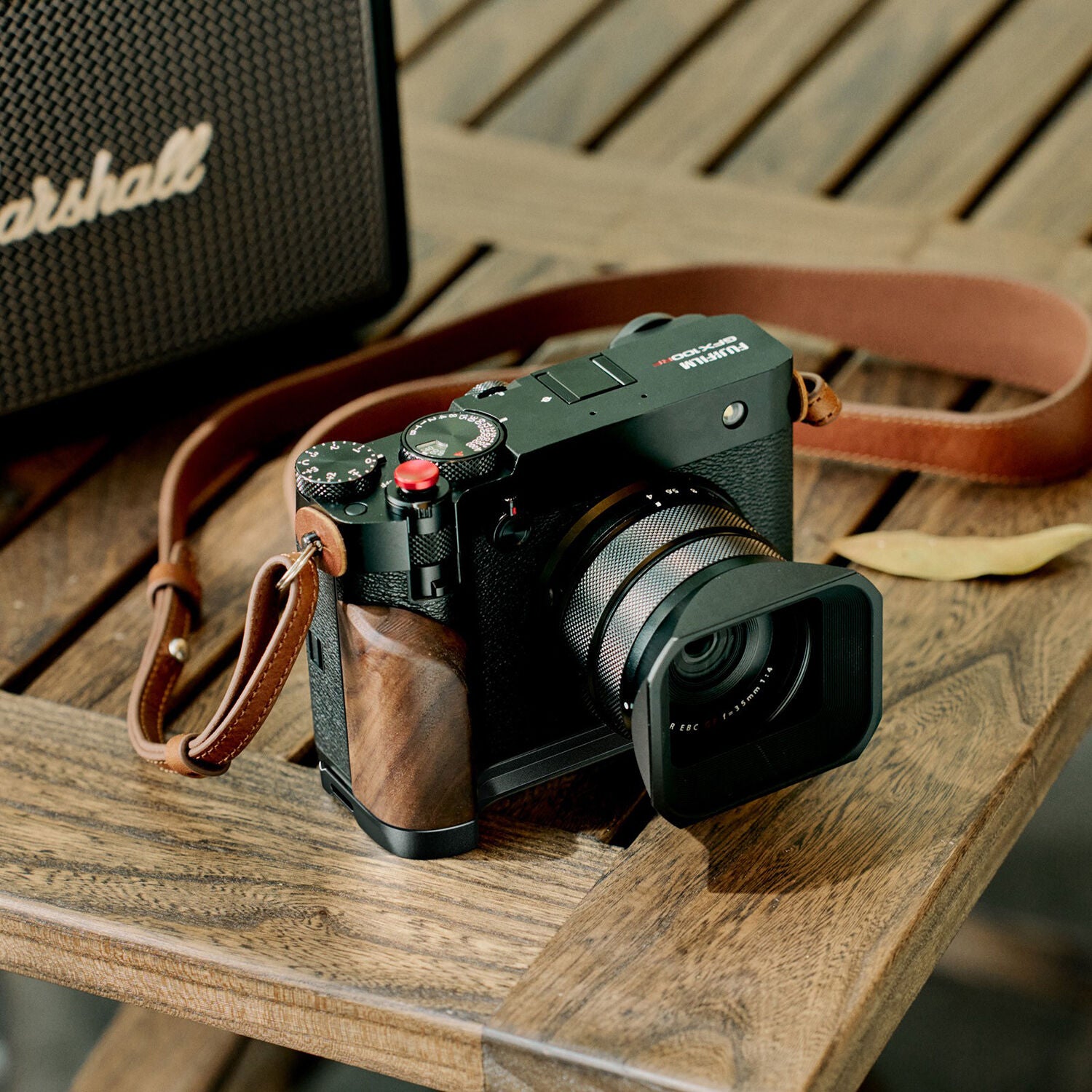  SmallRig L-Shape Mount Plate with Wooden Handle for FUJIFILM GFX100RF (Black) 5266 