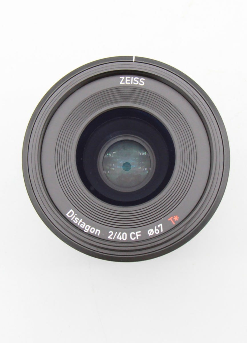 Used Zeiss Batis 40mm f2 CF (SONY) S/N: 60147451