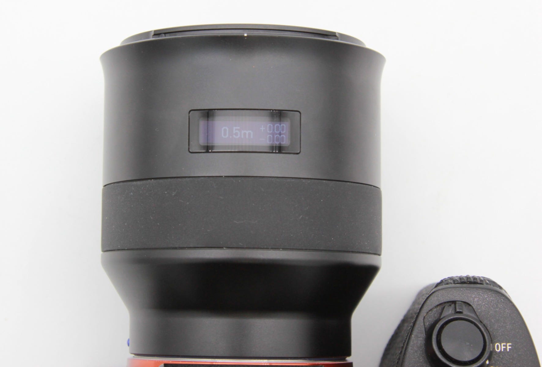 Used Zeiss Batis 40mm f2 CF (SONY) S/N: 60147451