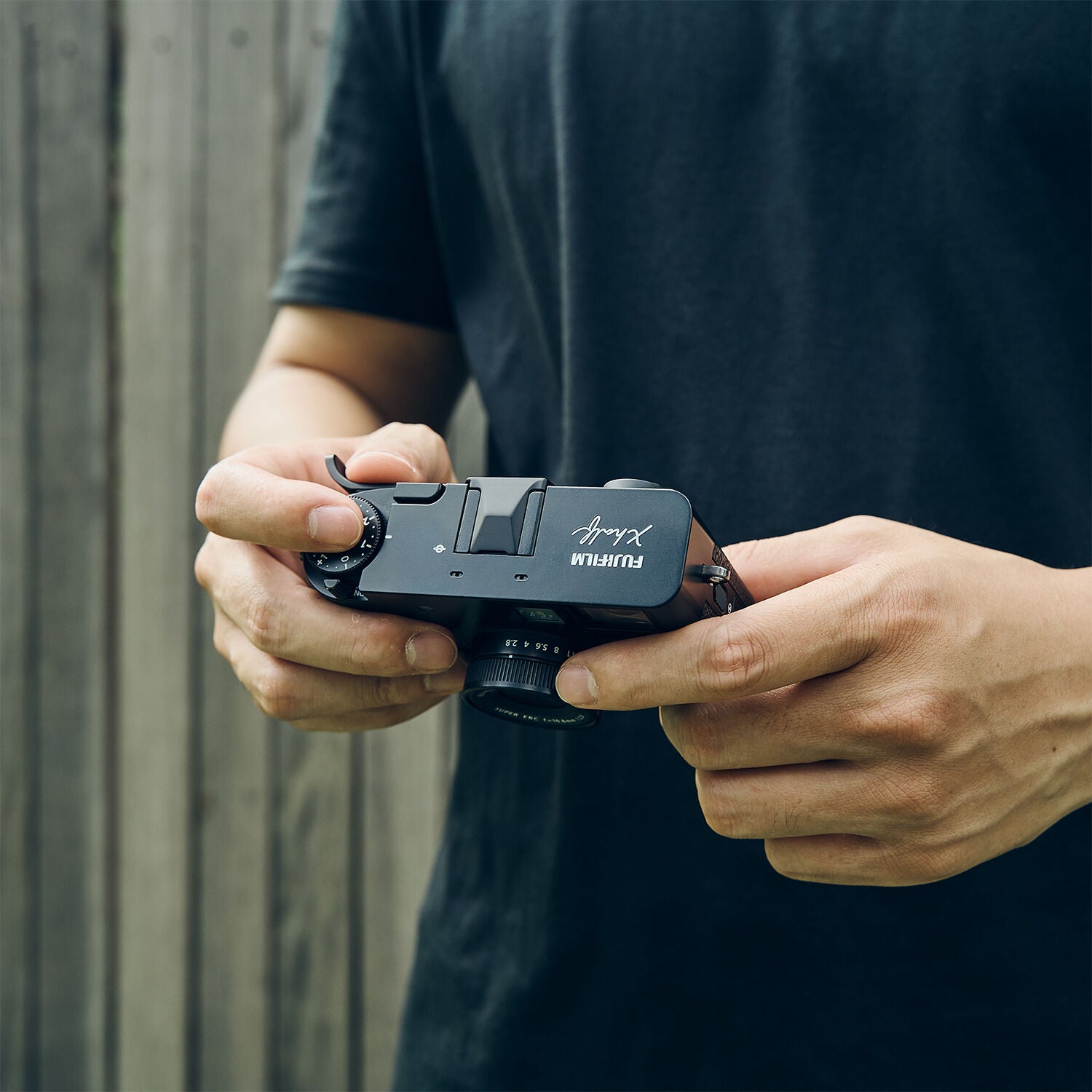 SmallRig Thumb Grip for FUJIFILM X half (Charcoal Silver) 5333