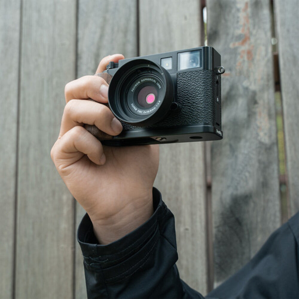 SmallRig L-Shaped Mount Plate with Wooden Handle for FUJIFILM X half (Black) 5224
