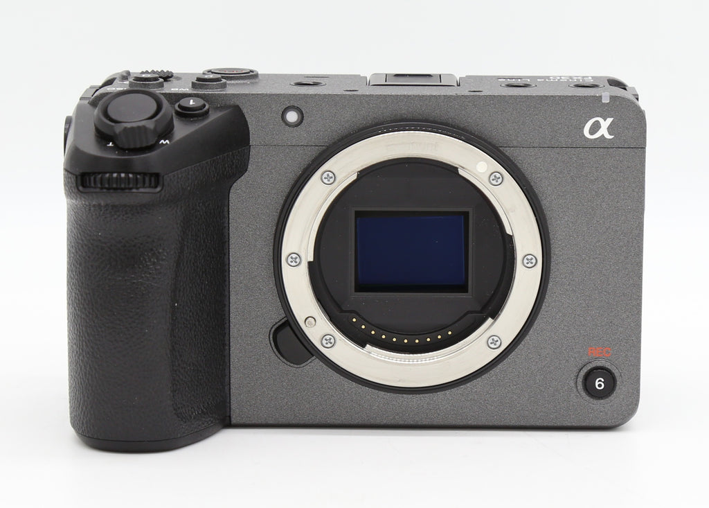 Used Sony FX30 with XLR handle S/N: 4502095