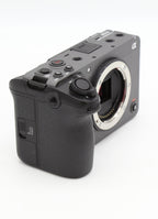 Used Sony FX30 with XLR handle S/N: 4502095
