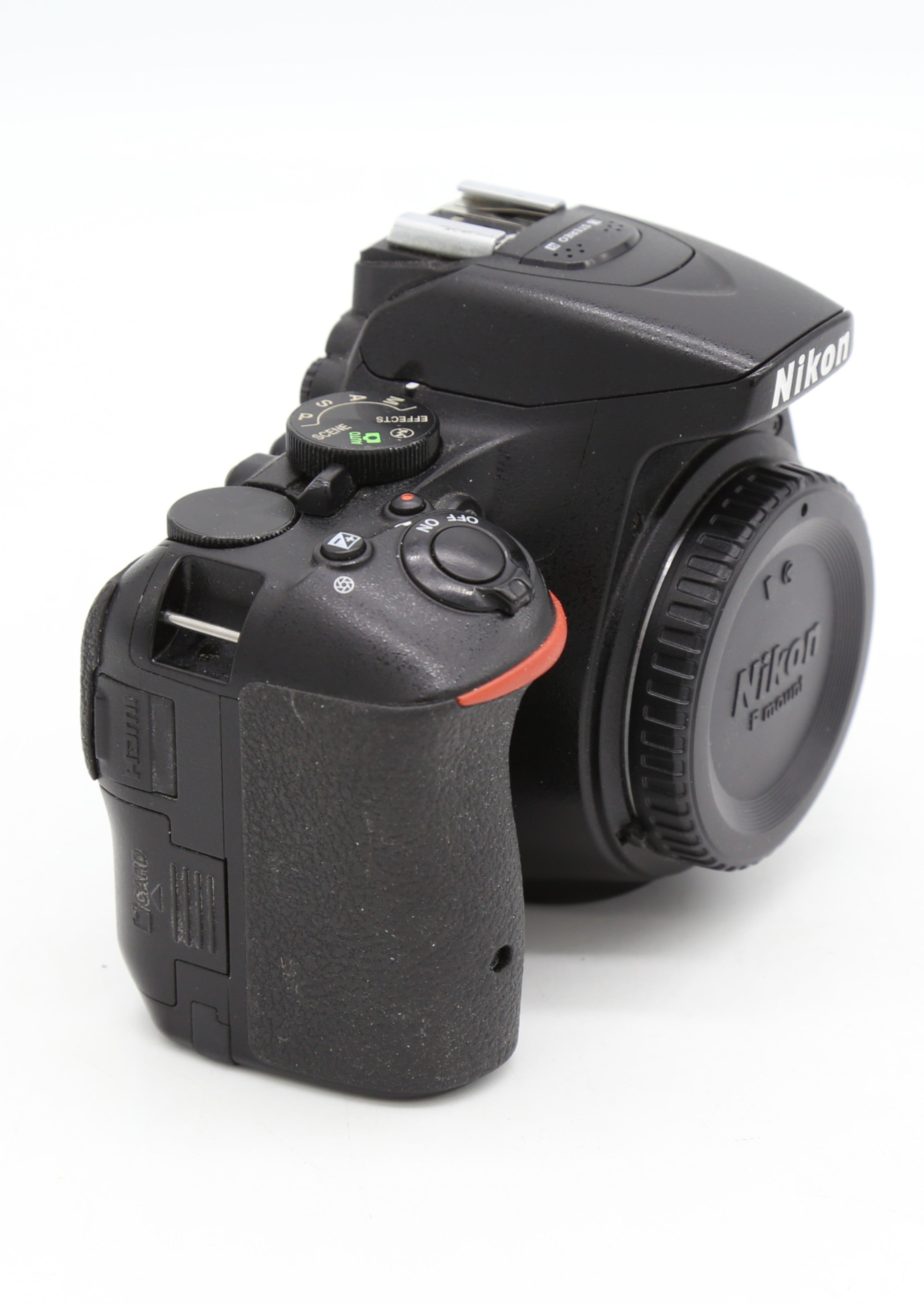 Used Nikon D5500 Body Only S/N: 7121702