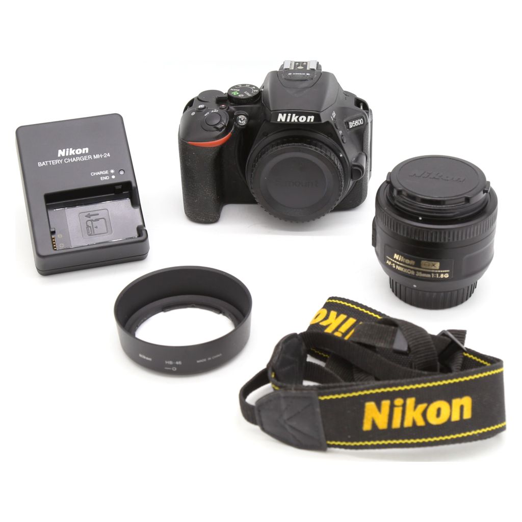 Used Nikon D5600 Body with AF-S DX 35mm F1.8G Lens S/N 88400137 / 3487616