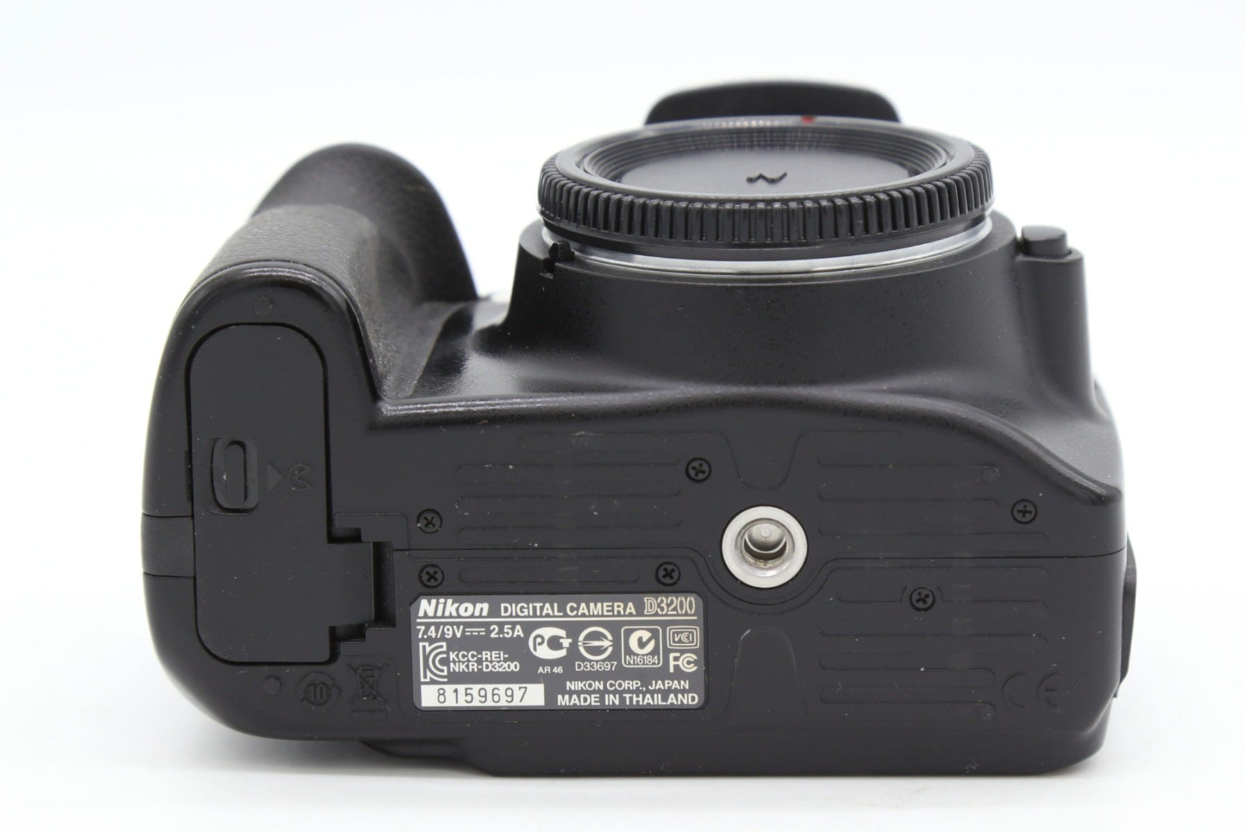 Used Nikon D3200 Body Only Shutter Count "9273"  S/N 8159697