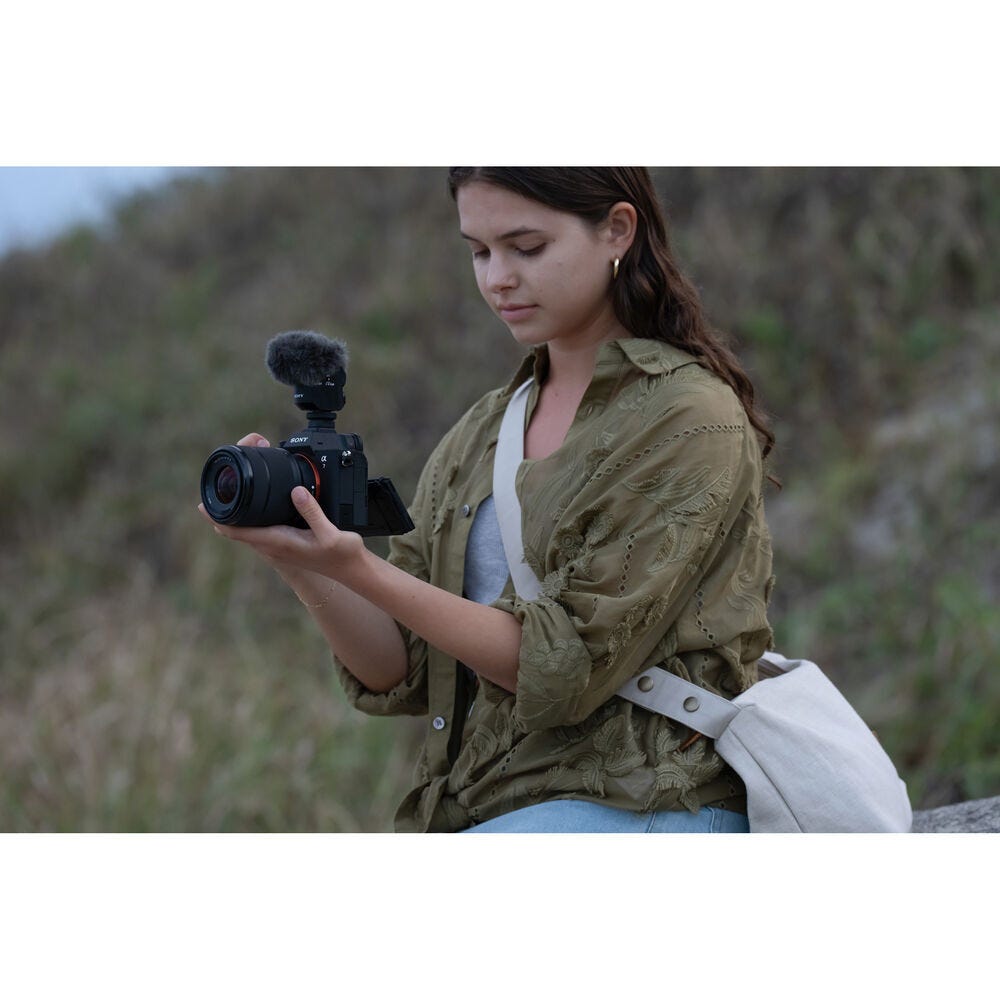 Sony FE 28-70mm f/3.5-5.6 OSS II Lens