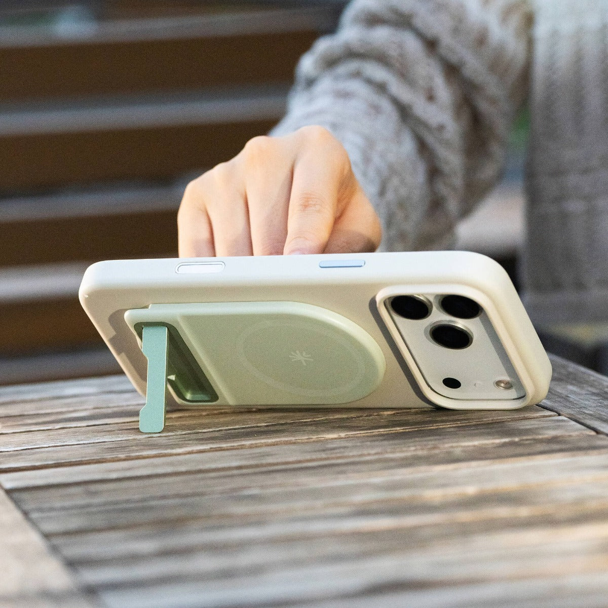 PGYTECH MagCam 2 Phone Grip (Misty Gray)